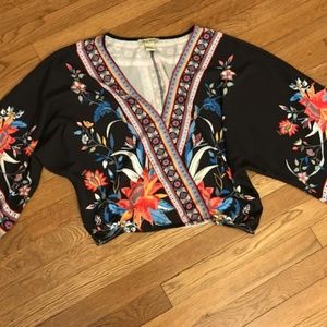 Decorative Floral Blouse with Wide sleeves